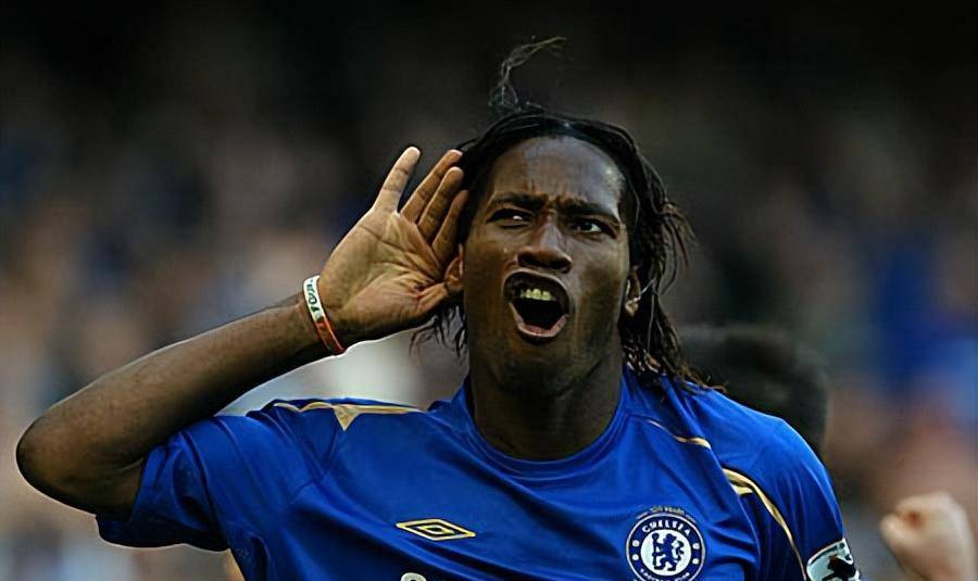 爱游戏官网网页版入口-德罗巴新星战术调整表现突出，拜仁前途光明！上演精彩一战(德罗巴生涯)