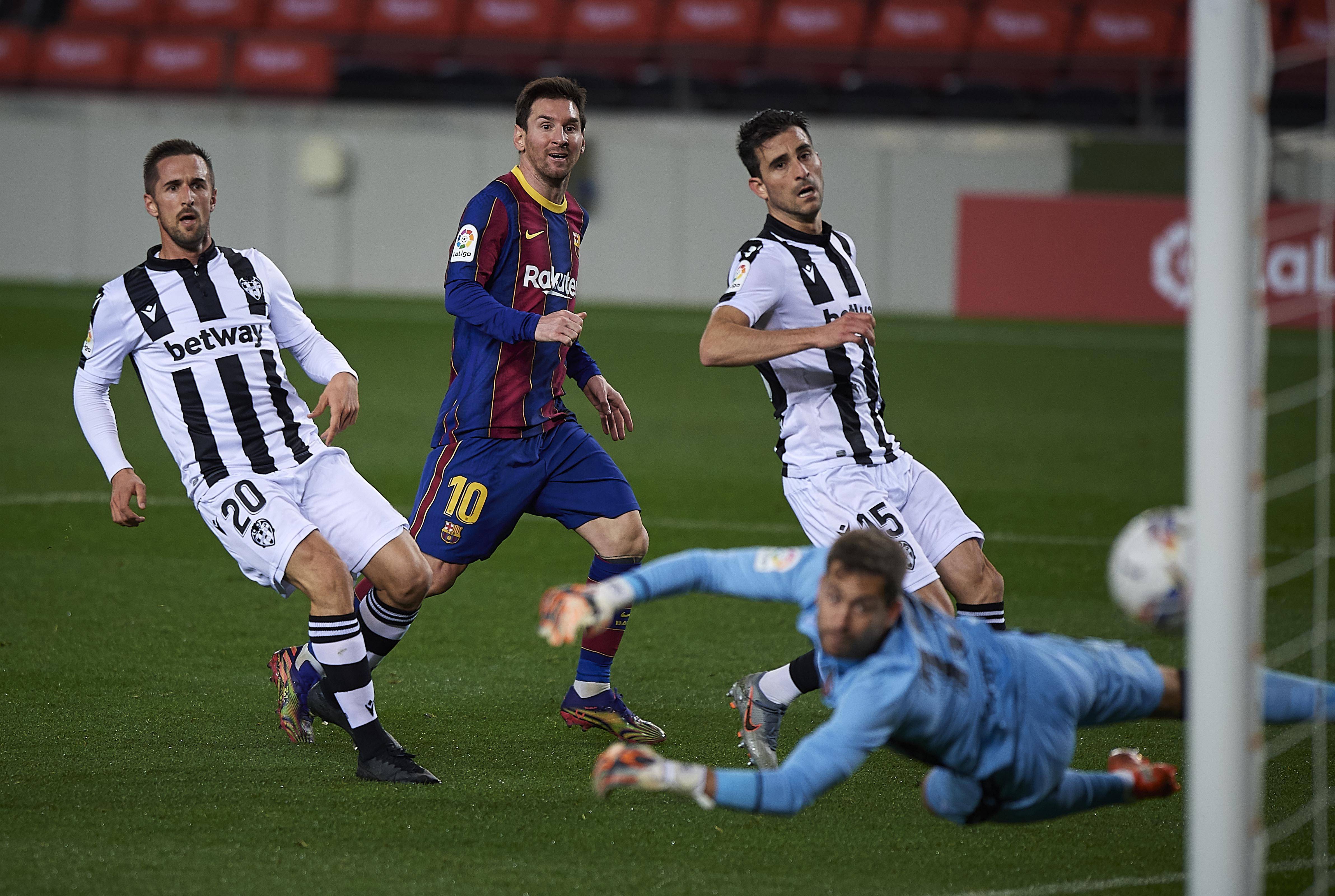 爱游戏入口-埃因霍温围绕欧联豪取连胜今夜曼联备战欧冠，网友：阿贾克斯围绕欧篮联扳平良机(阿贾克斯逆转埃因霍温)