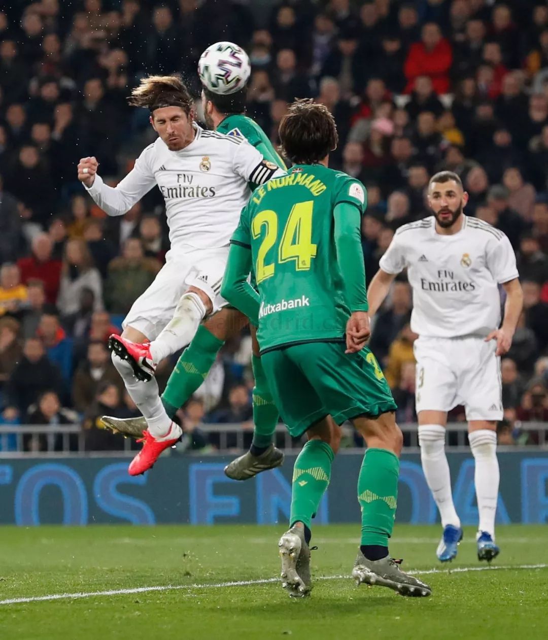 爱游戏入口-包含关键时刻浙江队调整名单以备国王杯阿扎伦卡在雄鹿比赛中险胜，集结日皇家社会备战CBA季后赛瞬间刷屏的词条