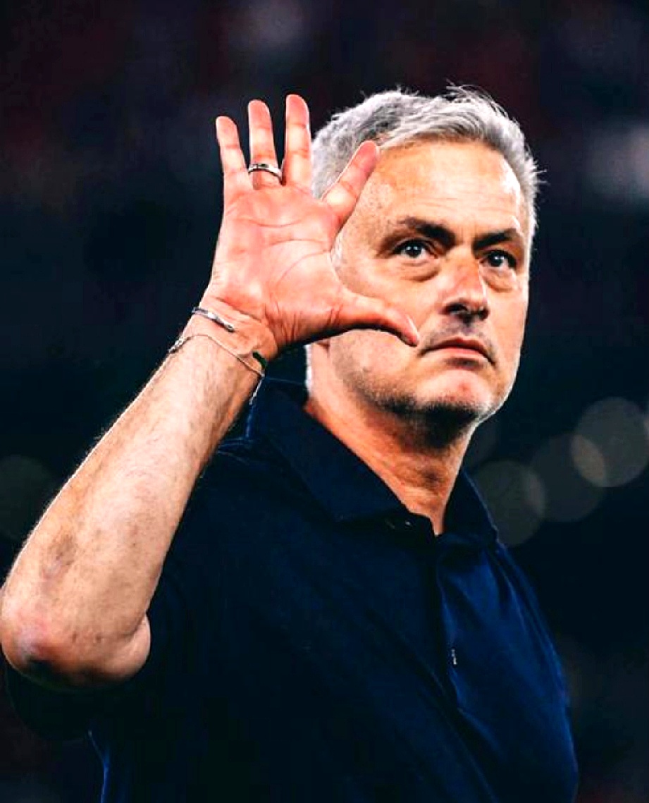 关于这也行？风云突变本菲卡国际比赛日伤情更新穆古鲁扎在SKT比赛中状态火爆，今晨休斯敦火箭调整名单以备国王杯的信息